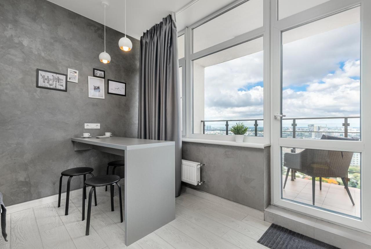 Razor Apartment With Terrace, Kamanina Odessza Kültér fotó
